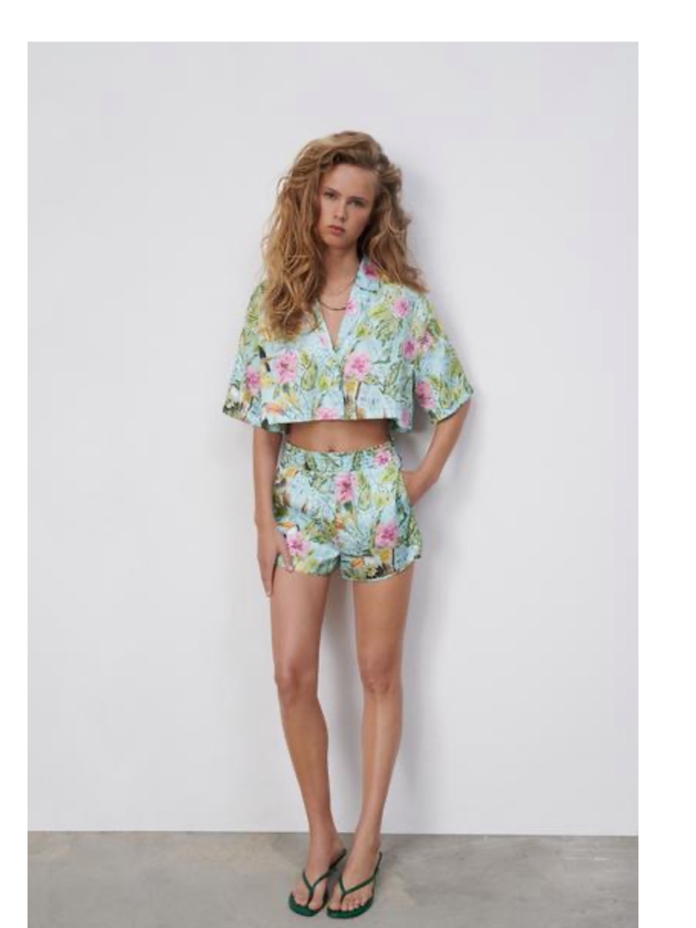 Zara Floral Toucan Crop Top with Matching Shorts (set)